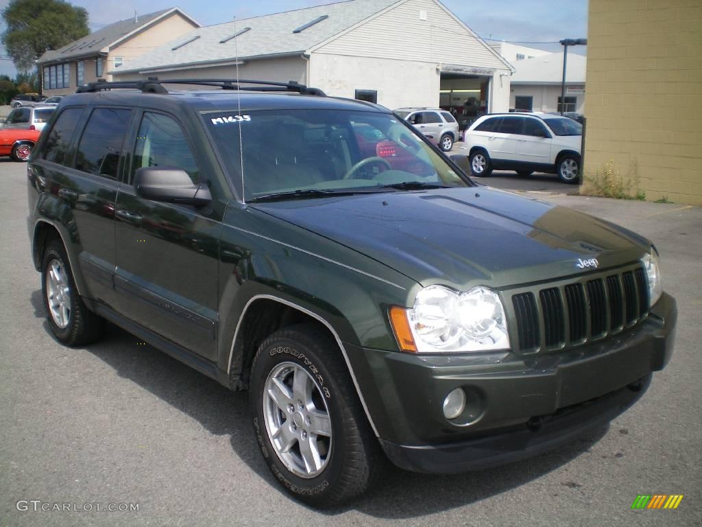2006 Grand Cherokee Laredo 4x4 - Jeep Green Metallic / Medium Slate Gray photo #12