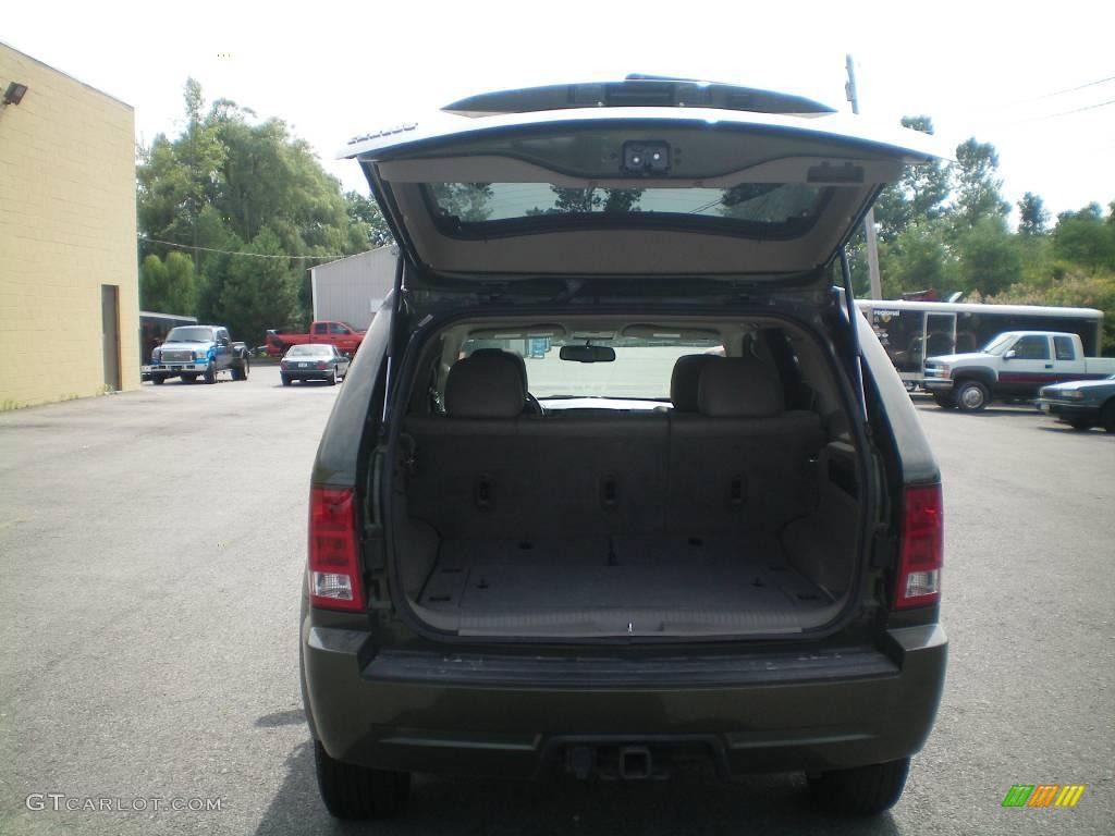 2006 Grand Cherokee Laredo 4x4 - Jeep Green Metallic / Medium Slate Gray photo #20