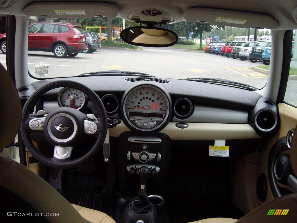 2009 Cooper Clubman - Pepper White / Gravity Tuscan Beige Leather photo #10