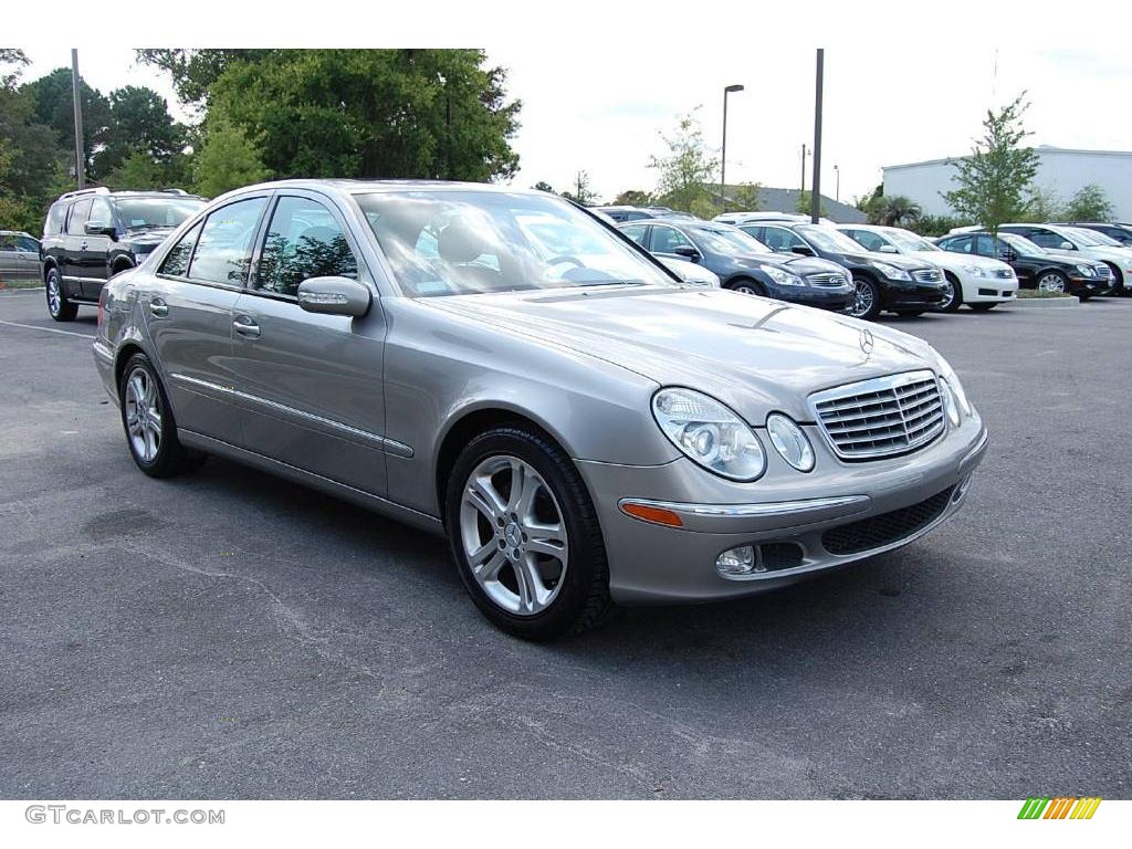 2004 E 500 Sedan - Pewter Silver Metallic / Charcoal photo #1