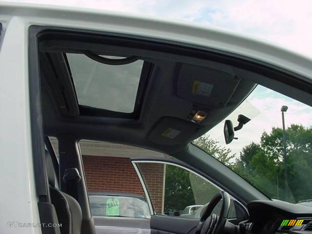 2006 Mitsubishi Lancer Evolution IX Sunroof Photo #17775288