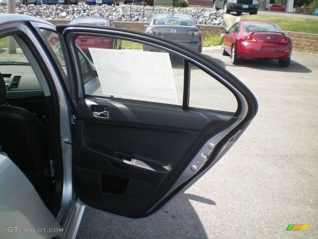 2010 Lancer GTS - Apex Silver Metallic / Black photo #23