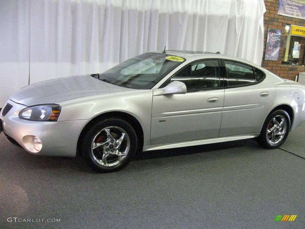 2004 Grand Prix GTP Sedan - Galaxy Silver Metallic / Dark Pewter photo #6