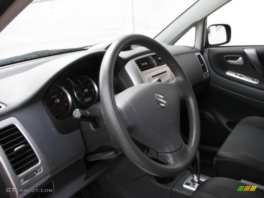 2005 Aerio S Sedan - Cool Beige Metallic / Black photo #7