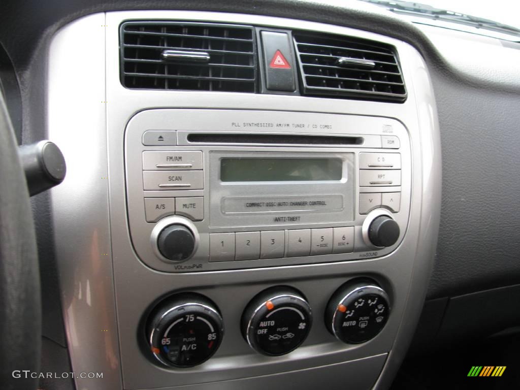 2005 Aerio S Sedan - Cool Beige Metallic / Black photo #10