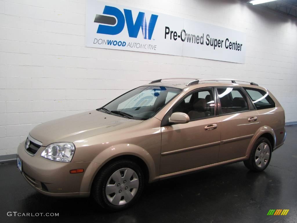 2006 Forenza Wagon - Champagne Beige Metallic / Grey photo #2