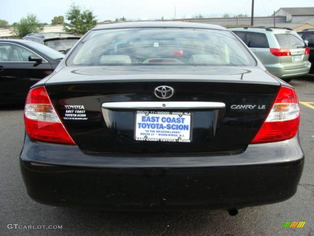 2002 Camry LE - Black / Taupe photo #4