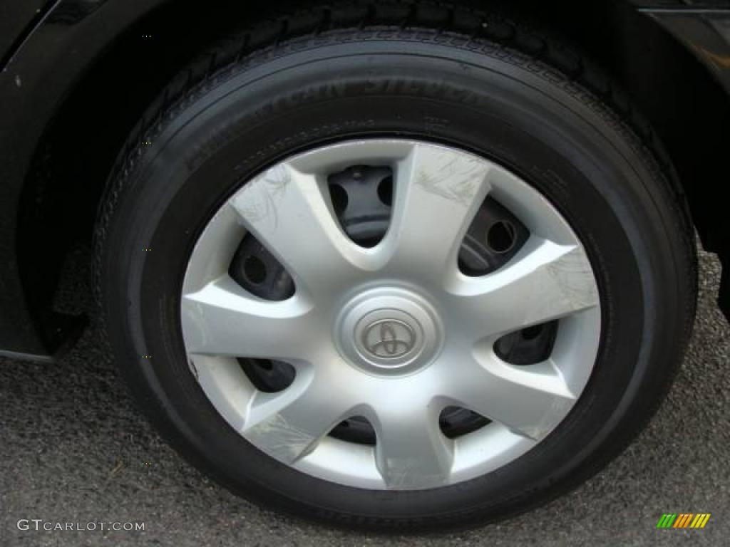 2002 Camry LE - Black / Taupe photo #14