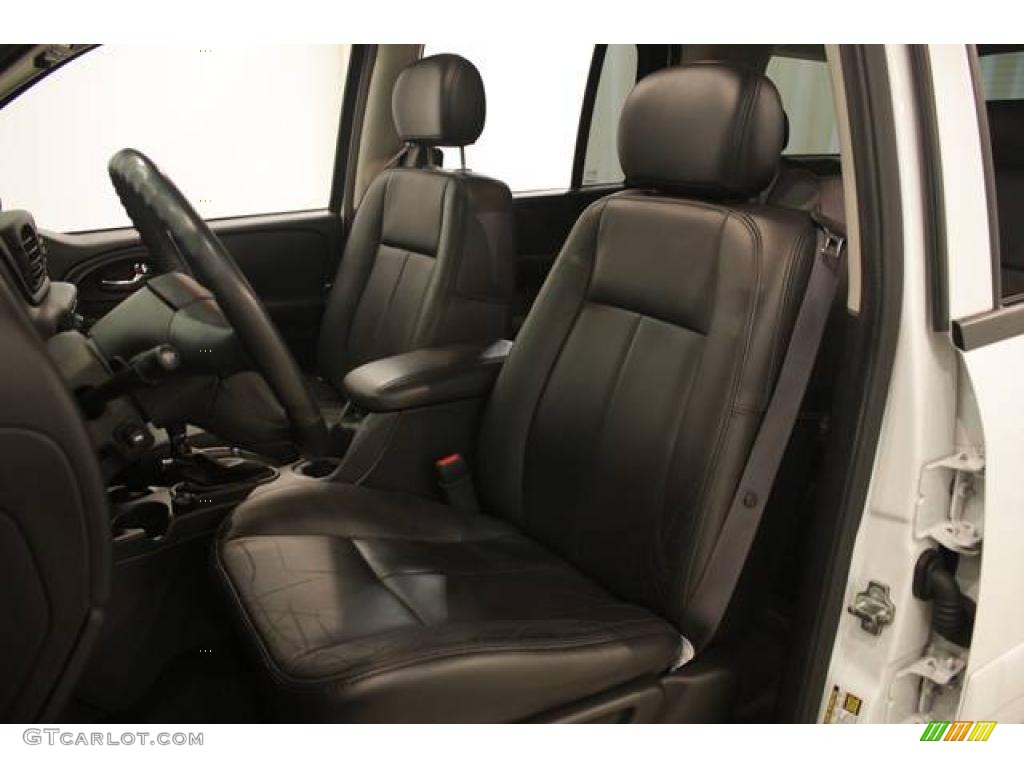 2005 TrailBlazer EXT LT 4x4 - Summit White / Ebony photo #10