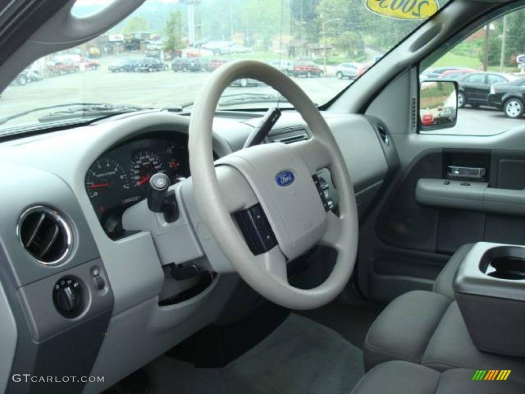 2005 F150 XLT SuperCrew 4x4 - Silver Metallic / Medium Flint/Dark Flint Grey photo #16