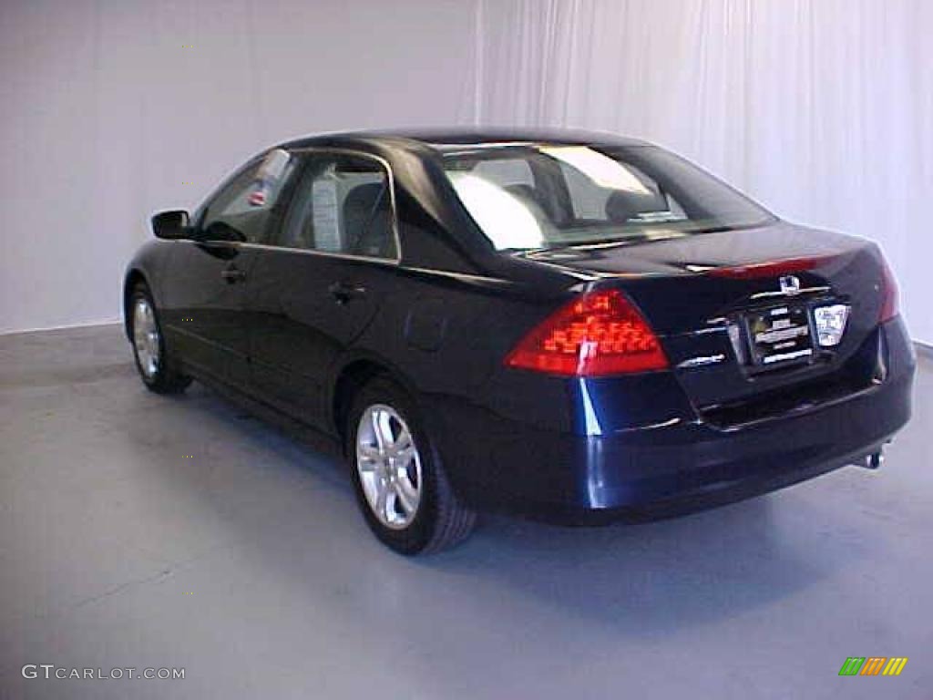 2006 Accord EX Sedan - Royal Blue Pearl / Gray photo #22