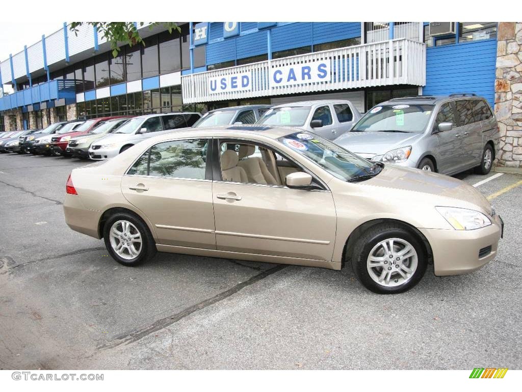 2006 Accord EX Sedan - Desert Mist Metallic / Ivory photo #4