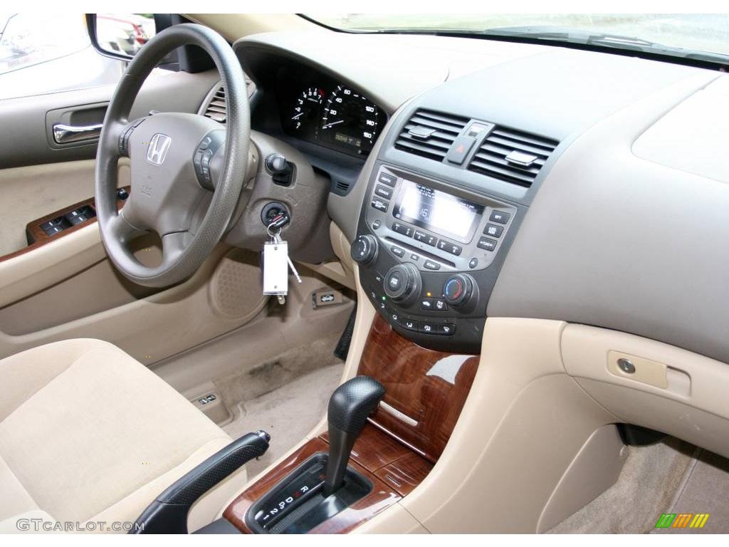 2006 Accord EX Sedan - Desert Mist Metallic / Ivory photo #12