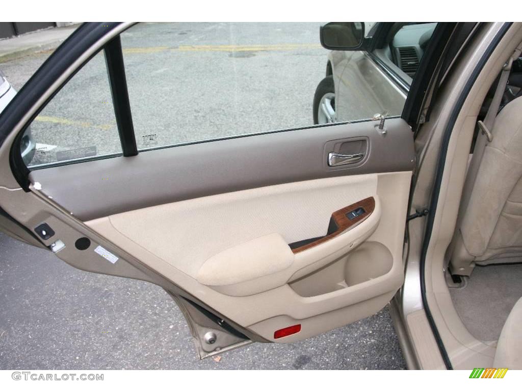 2006 Accord EX Sedan - Desert Mist Metallic / Ivory photo #16