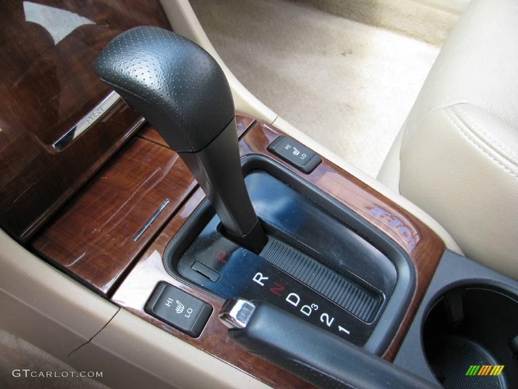 2006 Accord EX-L V6 Sedan - Nighthawk Black Pearl / Ivory photo #11