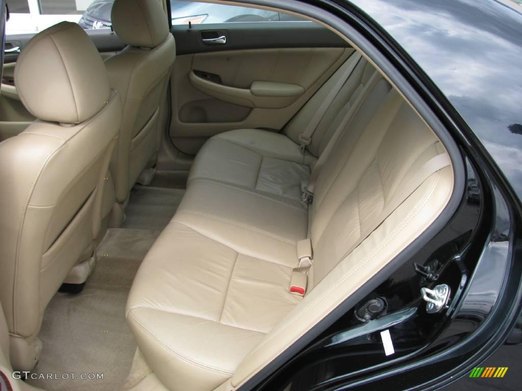 2006 Accord EX-L V6 Sedan - Nighthawk Black Pearl / Ivory photo #13