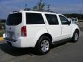 2005 Avalanche White Nissan Pathfinder LE 4x4  photo #3