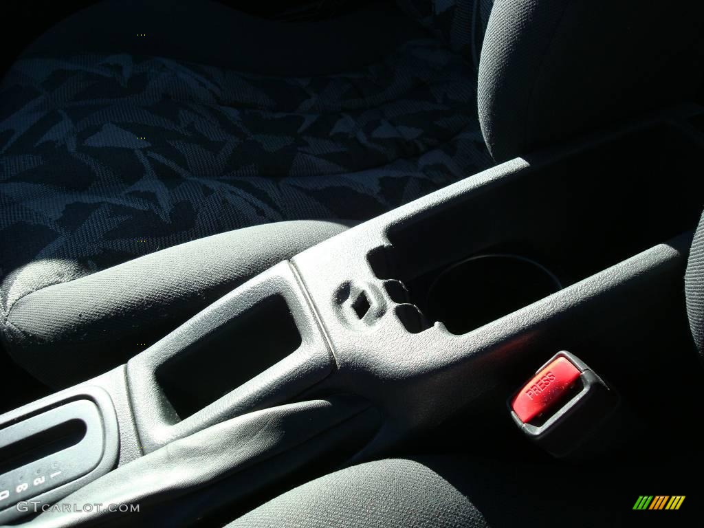2003 Sunfire  - Summit White / Graphite photo #18
