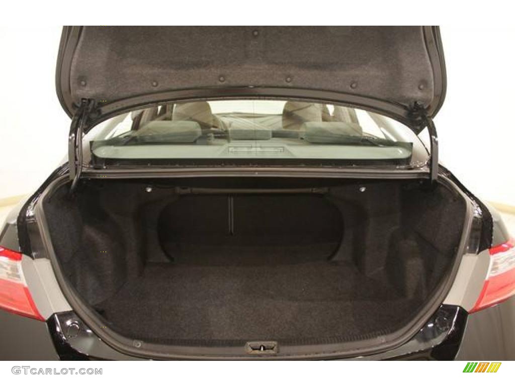 2009 Camry LE - Black / Ash photo #18