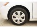 Super White - Camry LE Photo No. 20