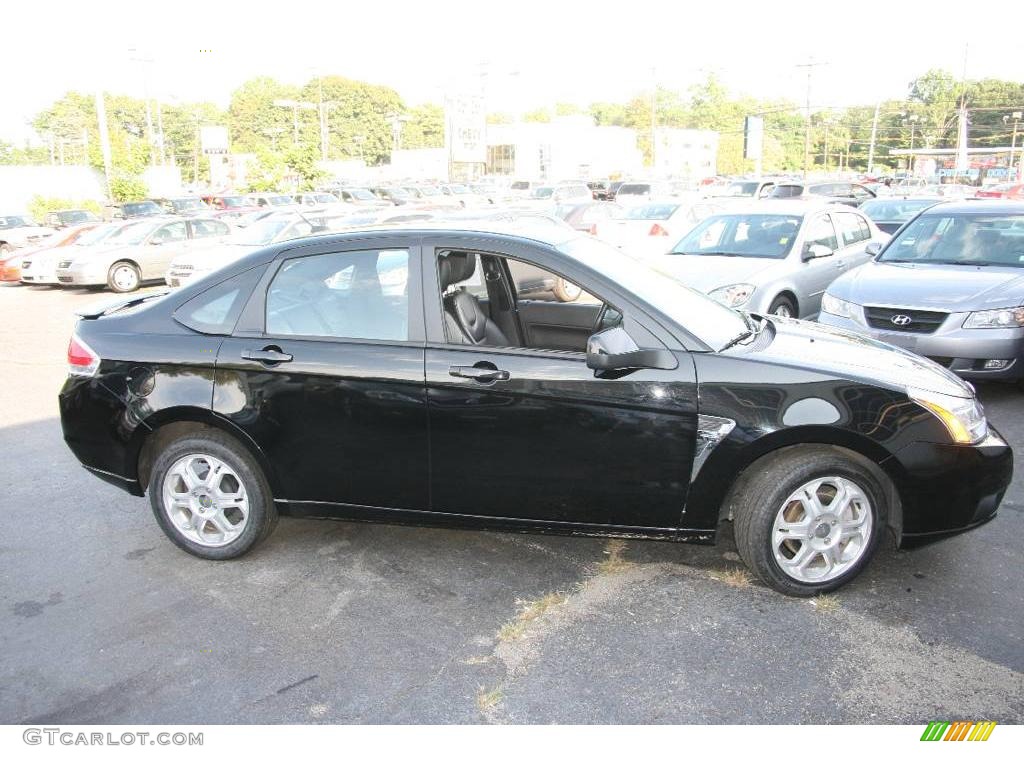 2008 Focus SES Sedan - Black / Charcoal Black photo #4