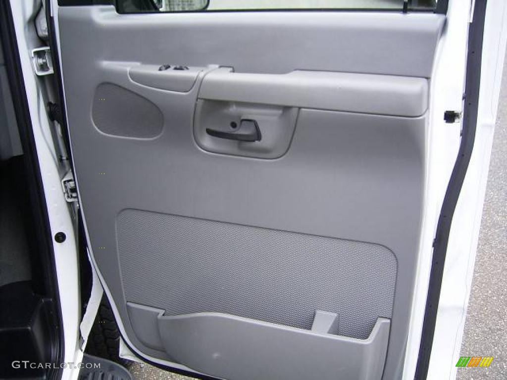 2008 E Series Van E350 Super Duty XLT 15 Passenger - Oxford White / Medium Flint photo #19