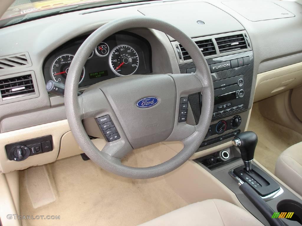 2008 Fusion SE V6 - Redfire Metallic / Camel photo #9