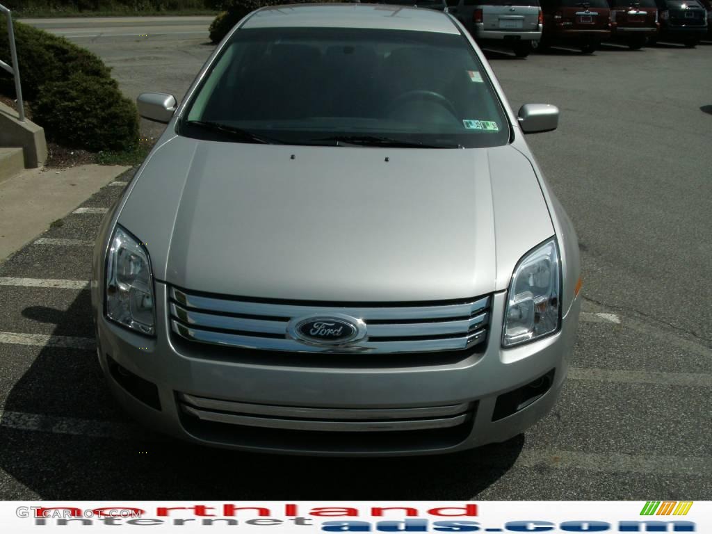 2008 Fusion SE - Silver Birch Metallic / Charcoal Black photo #3