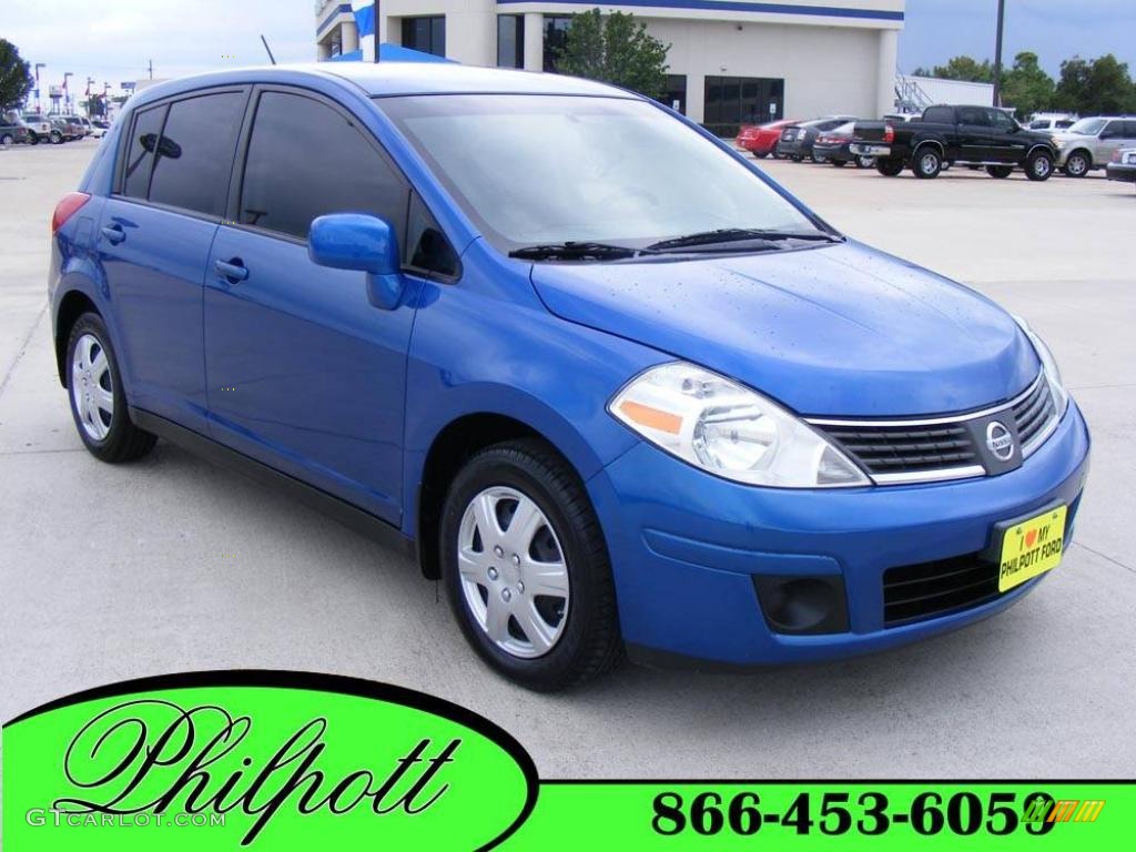 2008 Versa 1.8 S Hatchback - Sapphire Blue / Charcoal photo #1