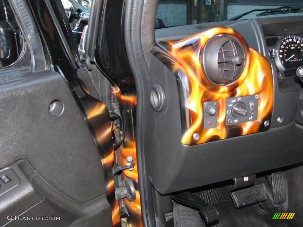 2006 H2 SUV - Black/Custom Flames / Ebony/Custom Flames photo #43