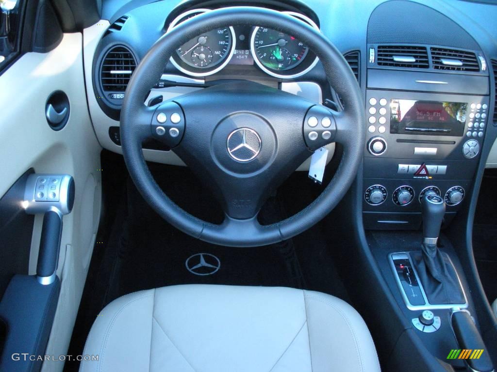 2007 SLK 350 Roadster - Black / Beige photo #20
