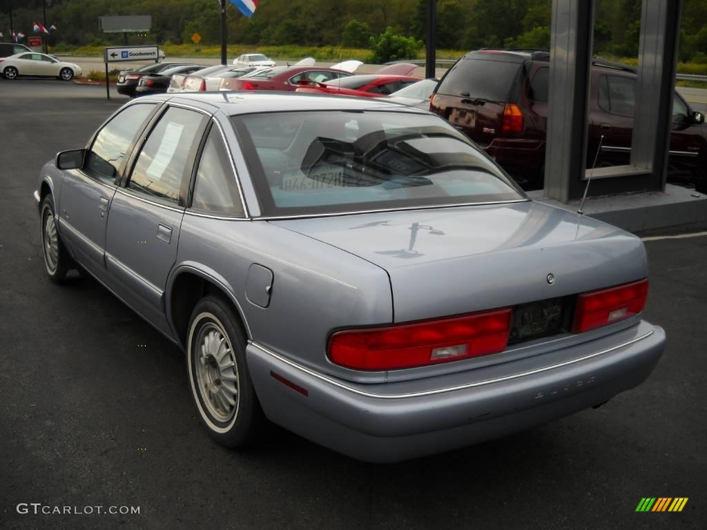 1995 Regal Custom Sedan - Light Adriatic Blue Metallic / Blue photo #4