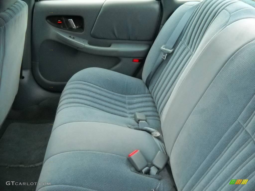 1995 Regal Custom Sedan - Light Adriatic Blue Metallic / Blue photo #12