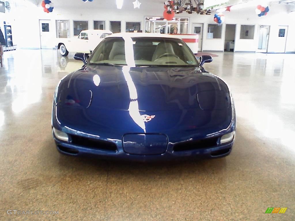 2004 Corvette Convertible - LeMans Blue Metallic / Light Gray photo #2