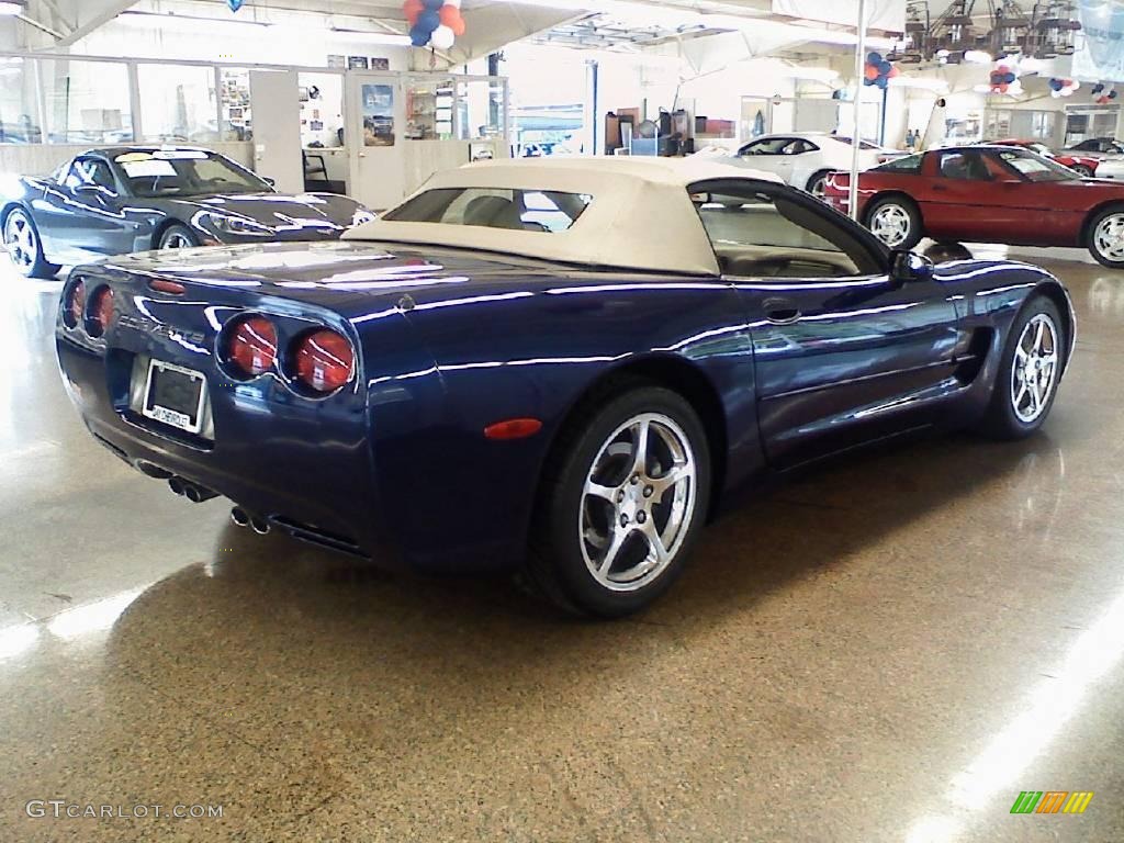 2004 Corvette Convertible - LeMans Blue Metallic / Light Gray photo #4