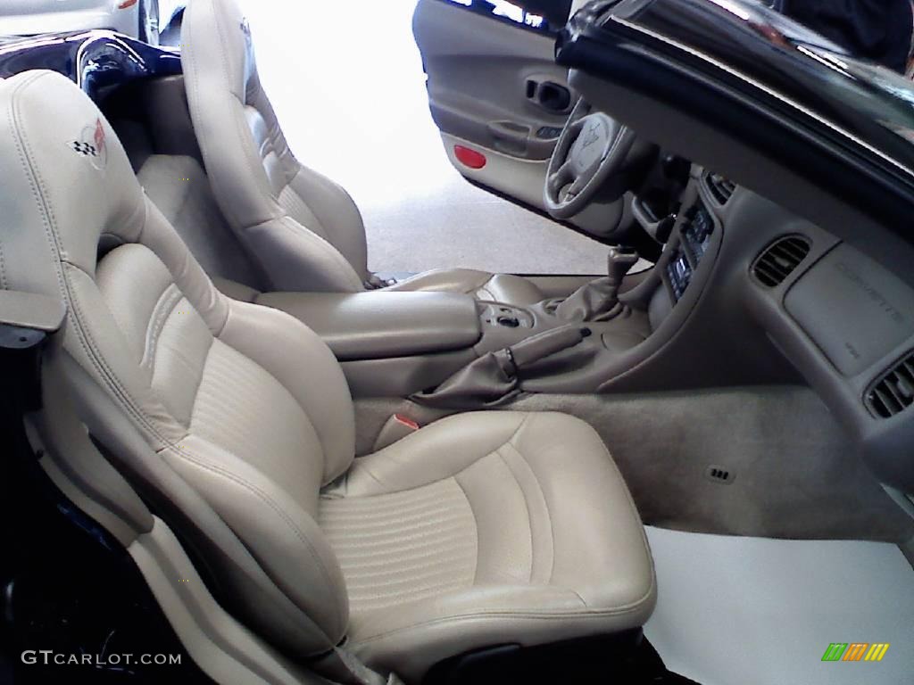 2004 Corvette Convertible - LeMans Blue Metallic / Light Gray photo #14