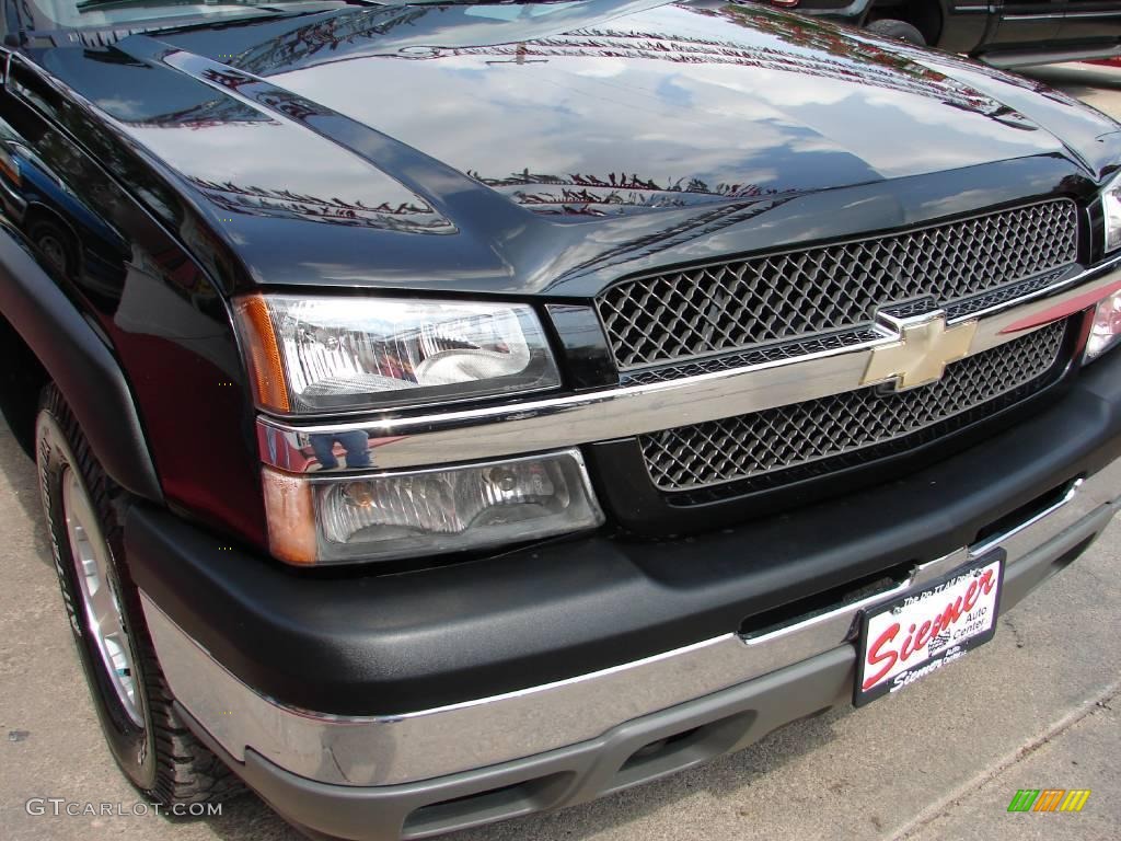 2005 Silverado 1500 Z71 Extended Cab 4x4 - Black / Dark Charcoal photo #19