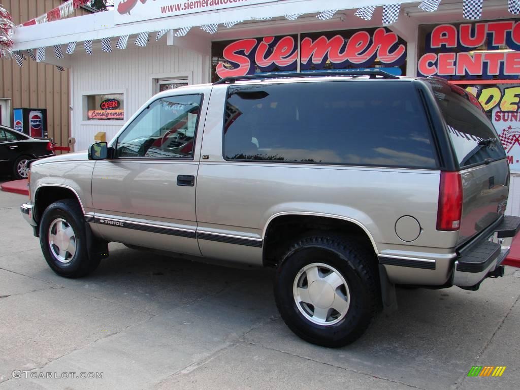 1999 Tahoe LT 4x4 - Light Pewter Metallic / Gray photo #5