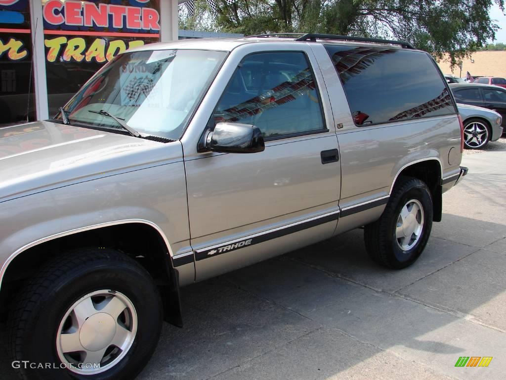 1999 Tahoe LT 4x4 - Light Pewter Metallic / Gray photo #45