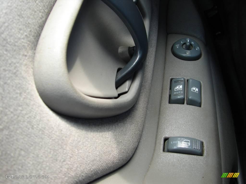 1999 Tahoe LT 4x4 - Light Pewter Metallic / Gray photo #57