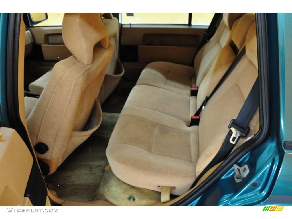 1995 940 Wagon - Blue Green Metallic / Beige photo #13