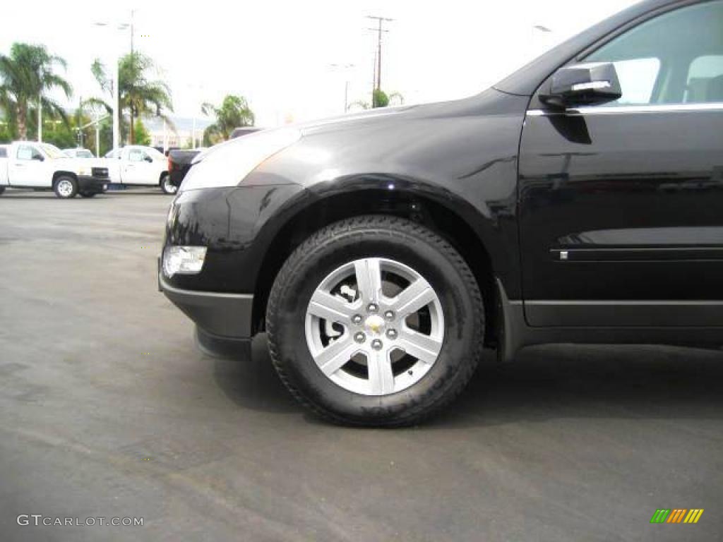 2010 Traverse LT - Black Granite Metallic / Ebony photo #16