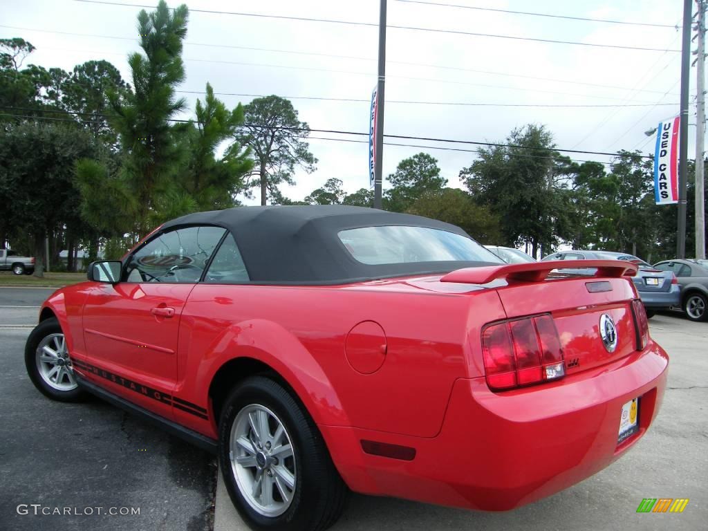 2006 Mustang V6 Premium Convertible - Redfire Metallic / Light Graphite photo #11