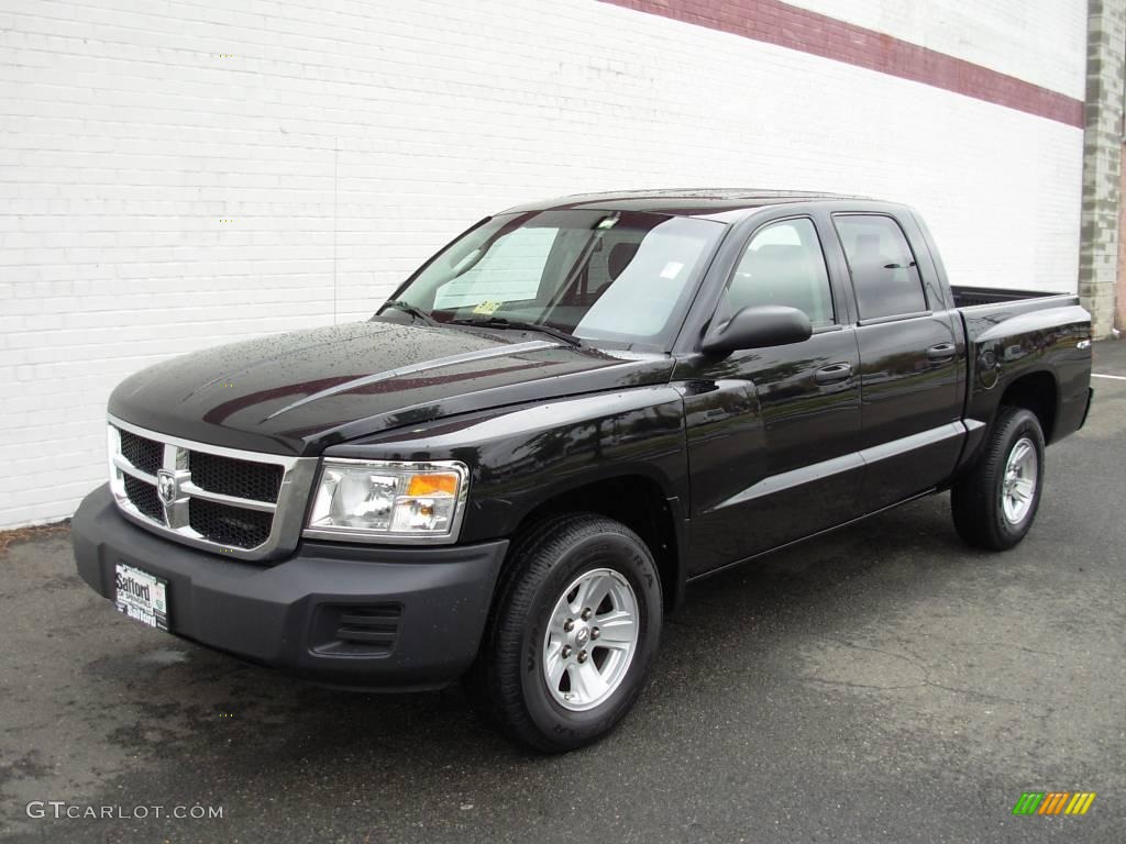 2008 Dakota ST Crew Cab 4x4 - Brilliant Black / Dark Slate Gray/Medium Slate Gray photo #1