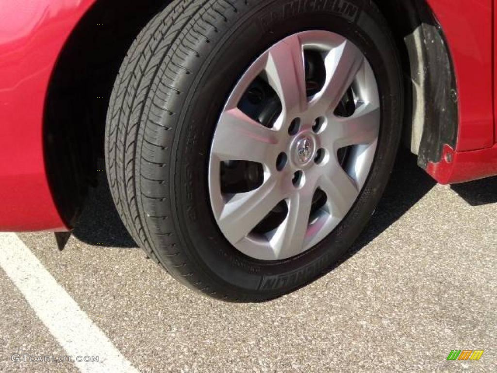 2010 Camry LE - Barcelona Red Metallic / Bisque photo #17