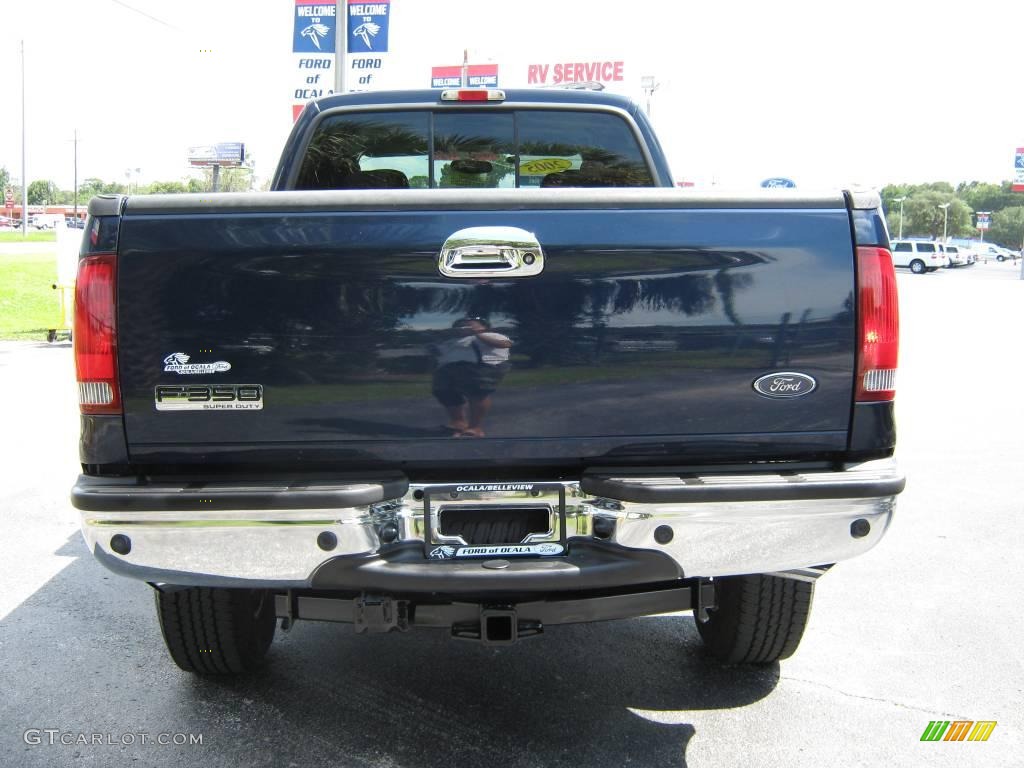 2005 F350 Super Duty Lariat Crew Cab 4x4 - True Blue Metallic / Medium Flint photo #4