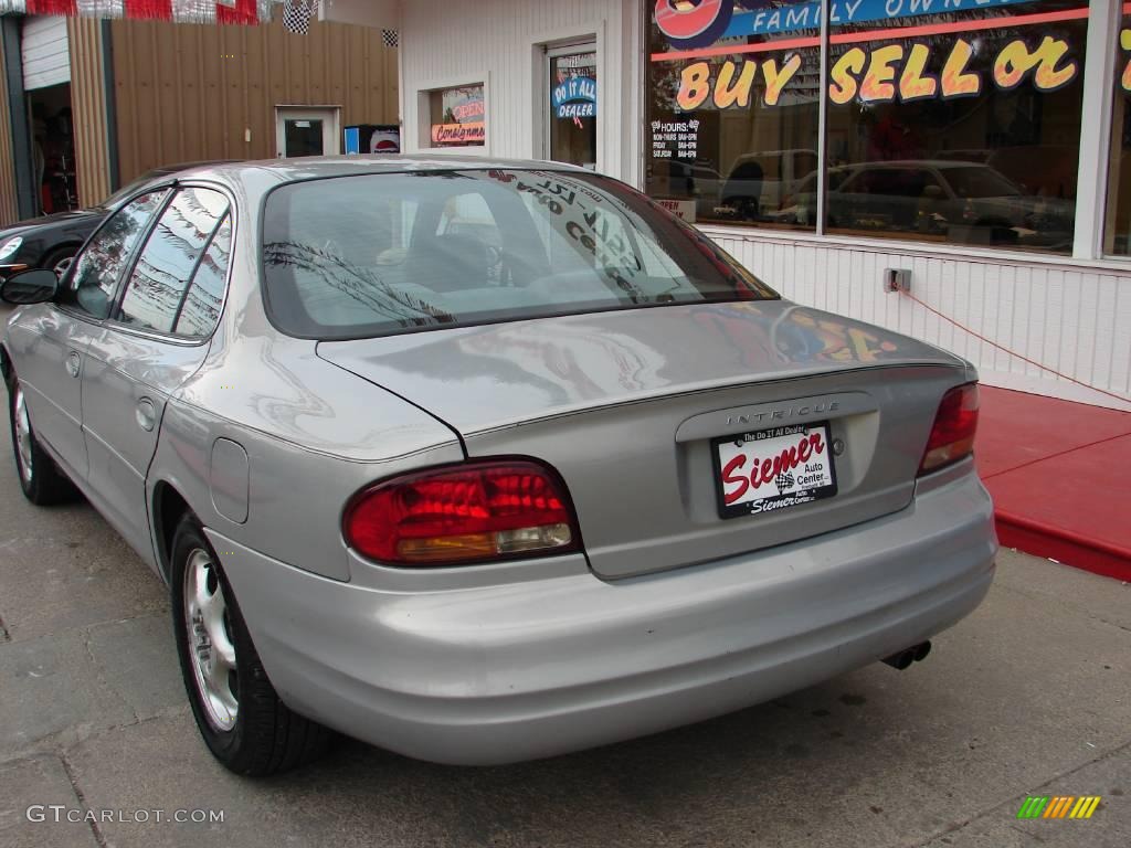 1998 Intrigue  - Silver Metallic / Gray photo #6