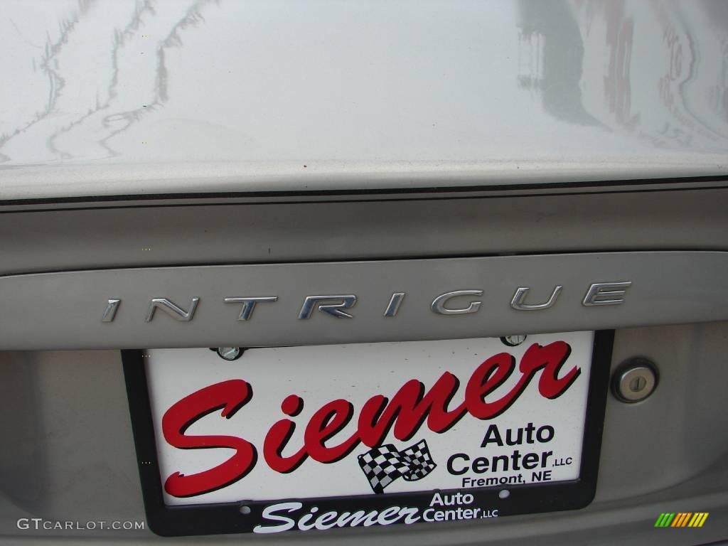 1998 Intrigue  - Silver Metallic / Gray photo #9