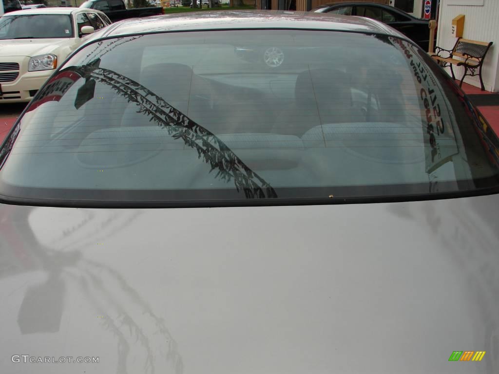1998 Intrigue  - Silver Metallic / Gray photo #10