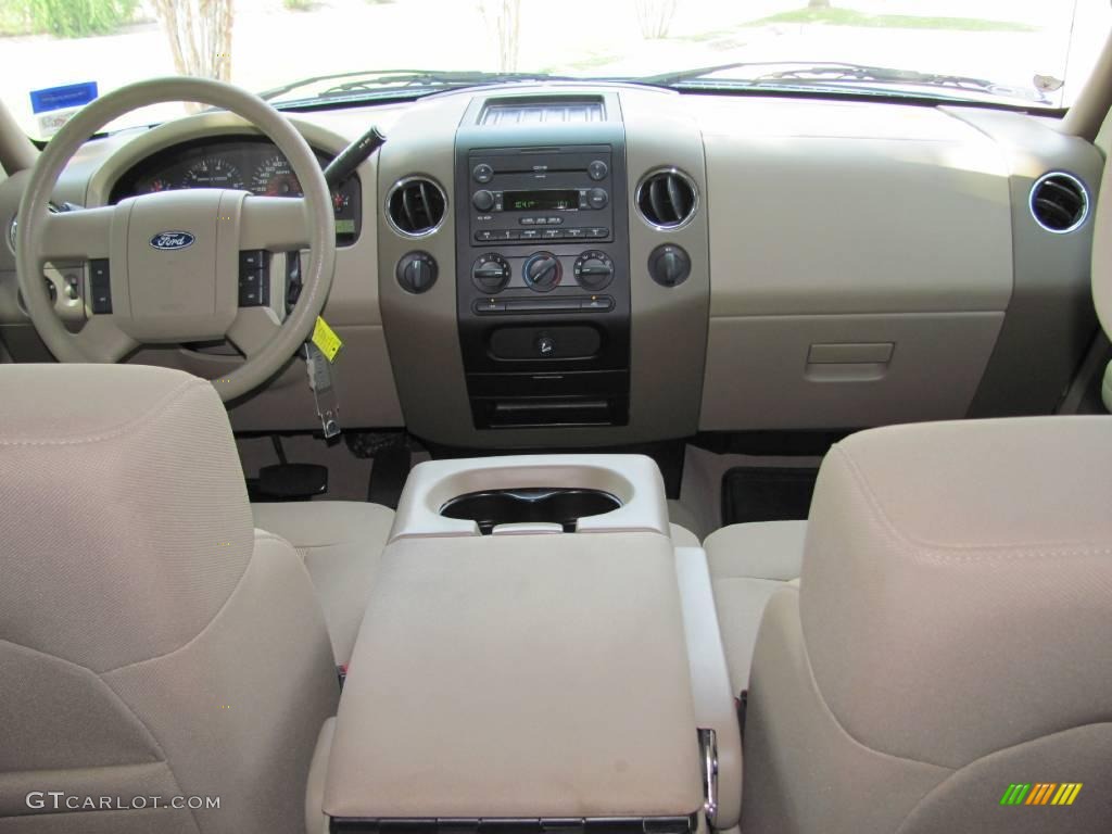 2006 F150 XLT SuperCrew 4x4 - Oxford White / Tan photo #14
